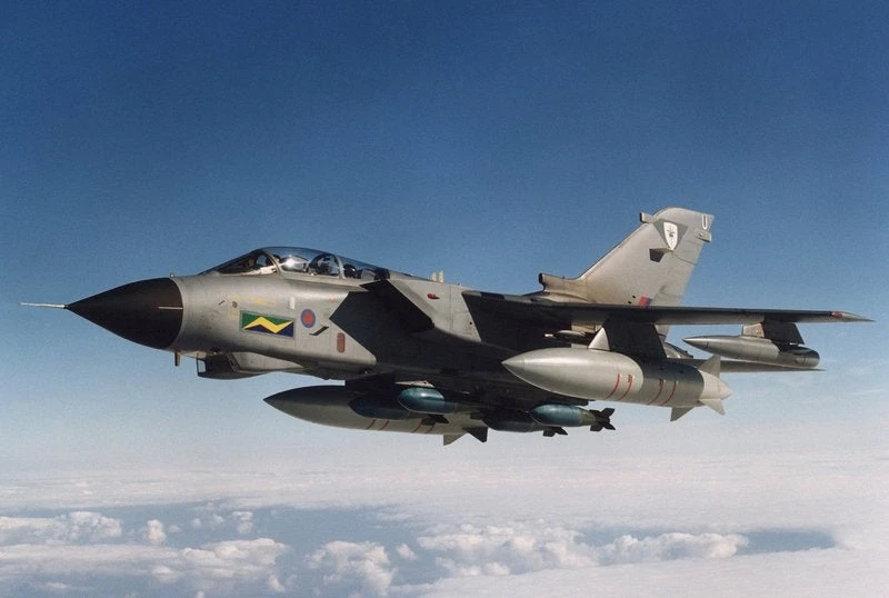 Αυτά είναι τα Tornado GR4 της RAF που βομβάρδισαν την Συρία – Η συμμετοχή τους σε Ιράκ, Αφγανιστάν και Λιβύη (βίντεο)